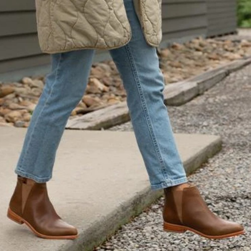 Nisolo Classic Chelsea Boots